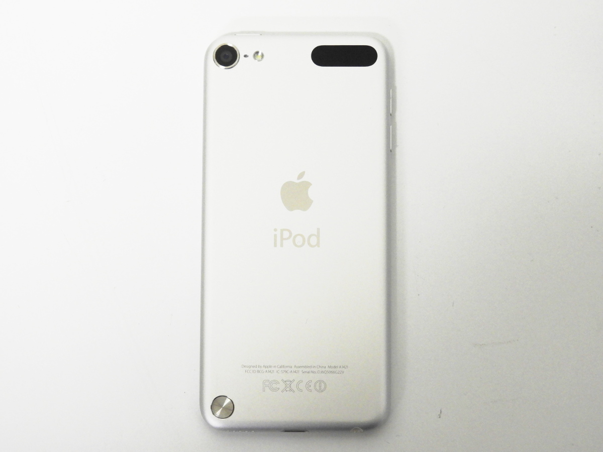 渋谷区からApple アップル iPod touch NGG52J/A 第5世代 16GB ホワイト＆シルバー A1421を高価買取させて頂きました！