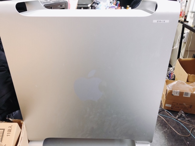 品川区からMac Proを高価買取させて頂きました！
