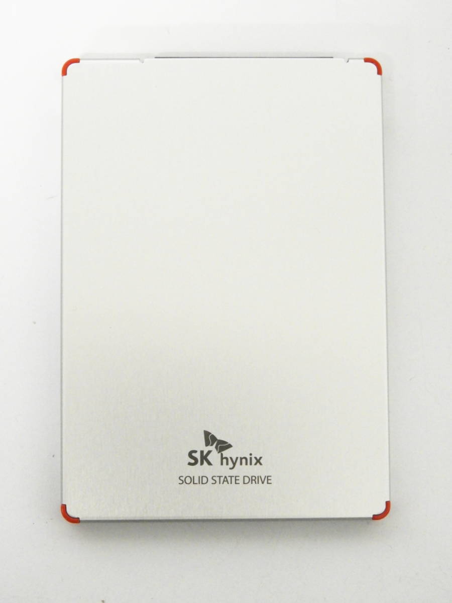 世田谷区からPCパーツ Hynix SL308 HFS120G32TND-N1A2A / 120GB SSDを高価買取させて頂きました！