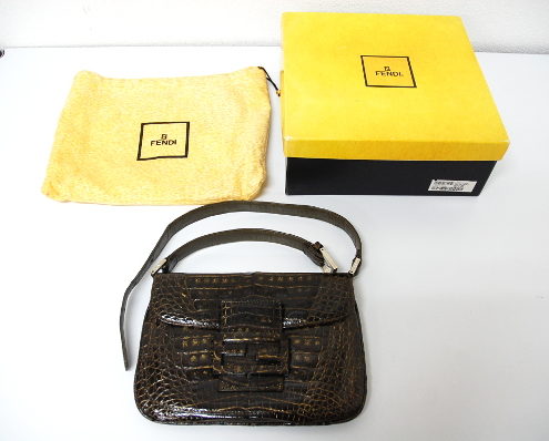 港区からFENDI フェンディ オーダーメイド ハンドバッグ ショルダーバッグを高価買取させて頂きました！