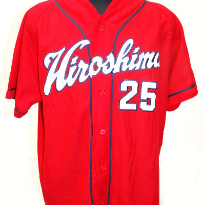 北区からDESCENTE デサント 広島東洋カープ 新井貴浩 選手 背番号25 ユニフォームを高価買取させて頂きました！