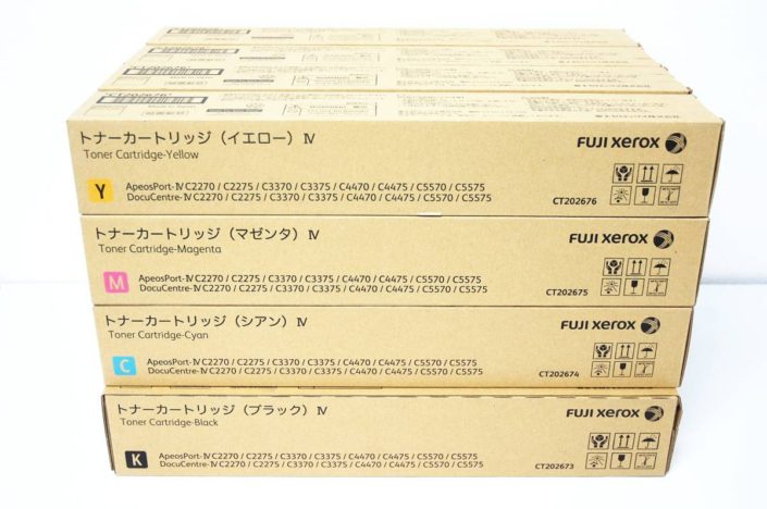 中野区から富士ゼロックス XEROX 純正トナー4色 を高価買取させて頂きました！