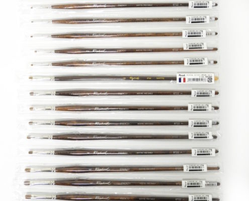 渋谷区からRaphael ラファエル 8722 赤テン フィルバート FRESCO MARTRE（2号×5本,4号×6本,6号×3本,8号×1本）計15本セット 油彩画筆を高価買取させて頂きました！