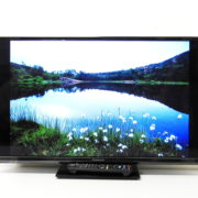 荒川区からPanasonic パナソニック VIERA ビエラ 地上・BS・110度CSデジタルハイビジョン液晶テレビ TH-32F300 32V型を高価買取させて頂きました！