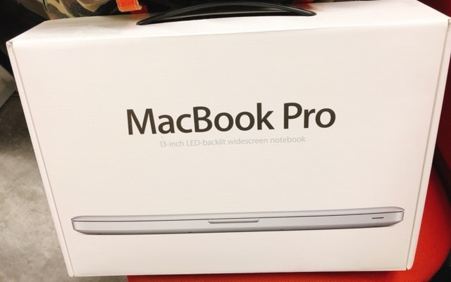 練馬区からMacBookProを高価買取させて頂きました！