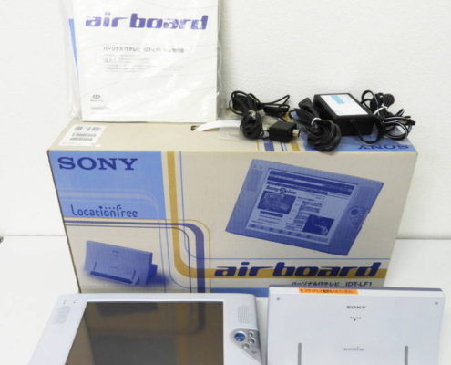 大田区からSONY ソニー パーソナルITテレビ エアボード IDT-LF1M 10.4型モニターを高価買取させて頂きました！