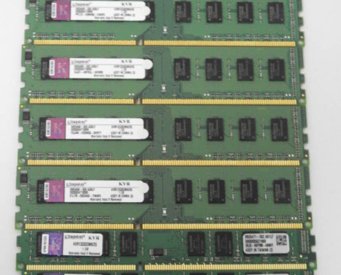 豊島区からKINGSTON キングストン DDR3-1333(PC3-10600)2GBを高価買取させて頂きました！