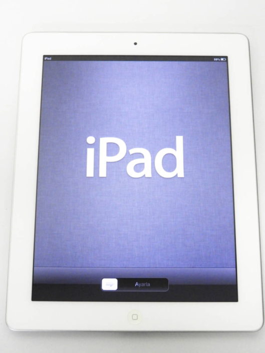 世田谷区からApple アップル iPad2 Wi-Fi 16GB iOS6.1.3 ホワイト MC979J/Aを高価買取させて頂きました！
