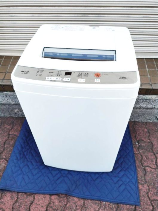 渋谷区から洗濯機買取AQUA アクア 6kg 洗濯機 AQW-S60Gを高価買取させて頂きました！