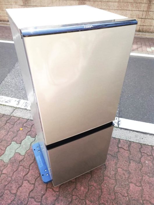 江東区から冷蔵庫買取AQUA 2ドア 冷蔵庫 AQR-J13Hを高価買取させて頂きました！