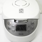 目黒区から家電買取東芝 炊飯器 5.5合 IH炊飯器 RC-10HK(W)を高価買取せて頂きました！