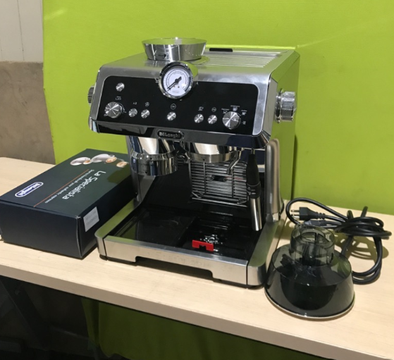 千代田区からコーヒーメーカー買取 DeLonghi デロンギ EC9335Mを高価買取せて頂きました！