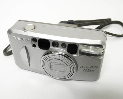 江戸川区からカメラ買取 FUJIFILM フジフィルム コンパクトフィルムカメラ Zoom Date 125SRを高価買取せて頂きました！