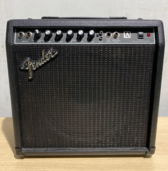 墨田区からフェンダー ギターアンプ TubeLead12を高価買取せて頂きました！