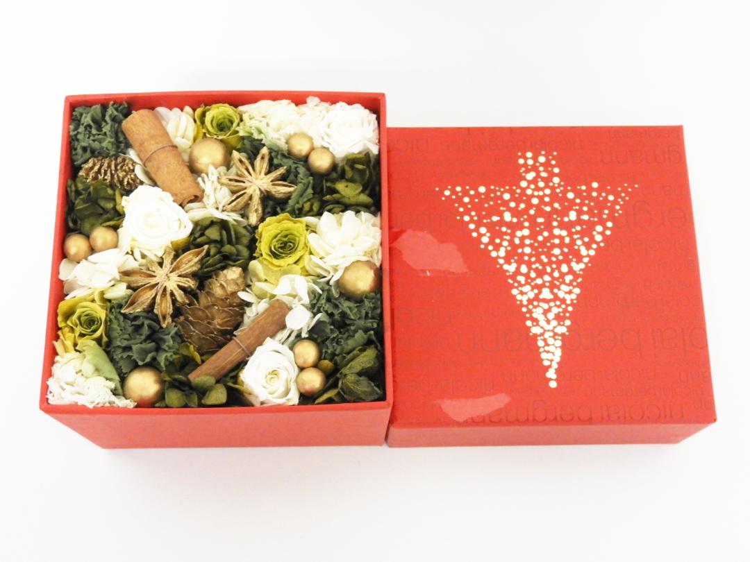 中央区からニコライ.バーグマン nicolai bergmannプリザーブドフラワーを高価買取せて頂きました！