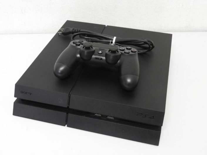 目黒区からゲーム買取 SONY Playstation4 CUH-1200B 1TB ジェットブラックを高価買取せて頂きました！