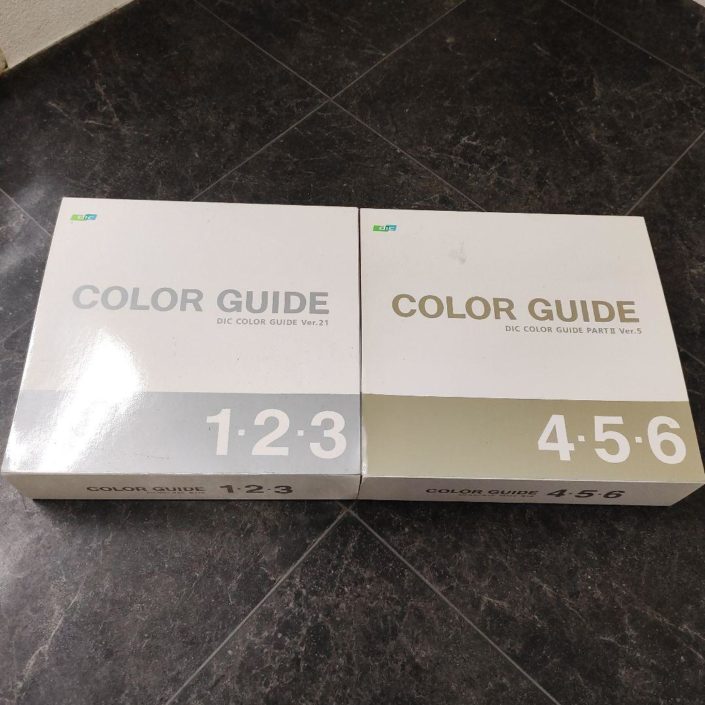 墨田区からDIC カラーガイド 色見本 第21版 + PART2 Ver.5 2点セットを高価買取せて頂きました！
