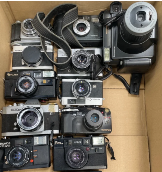 練馬区からフィルムカメラを高価買取せて頂きました！