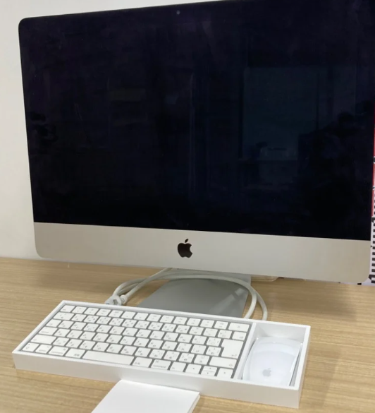 練馬区からパソコン買取 Apple iMac MRT32J/Aを高価買取せて頂きました！