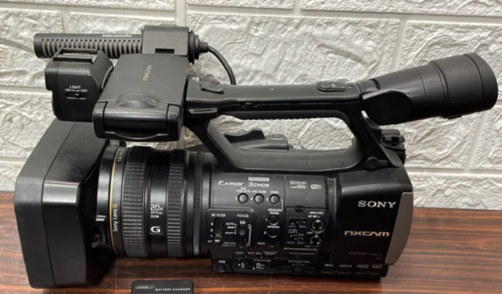 品川区からSONY 業務用ビデオカメラ HXR-NX3を高価買取せて頂きました！